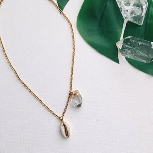 Cowrie Shell & Clear Quatrz